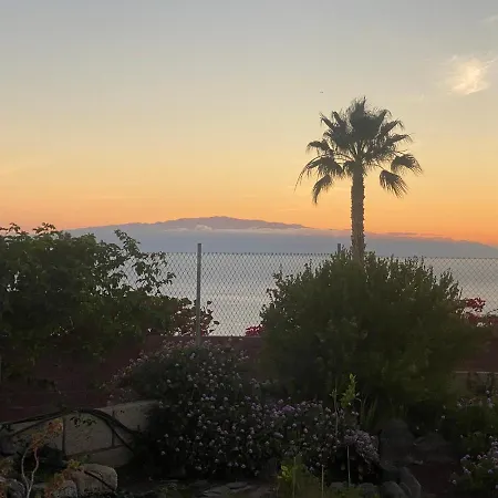 Mini Casa Arcoiris Tenerife * 吉亚德索拉